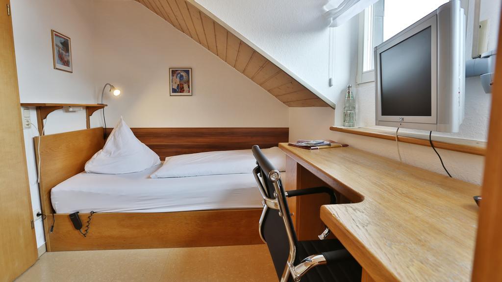 Hotel Gasthof Roessle Rottenburg am Neckar Exterior photo