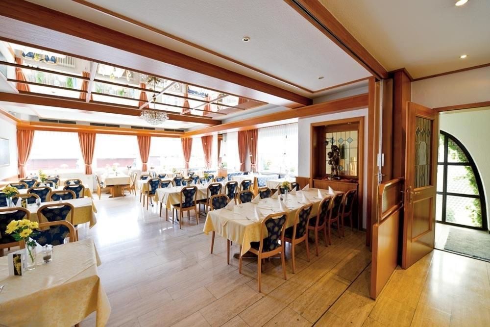 Hotel Gasthof Roessle Rottenburg am Neckar Exterior photo